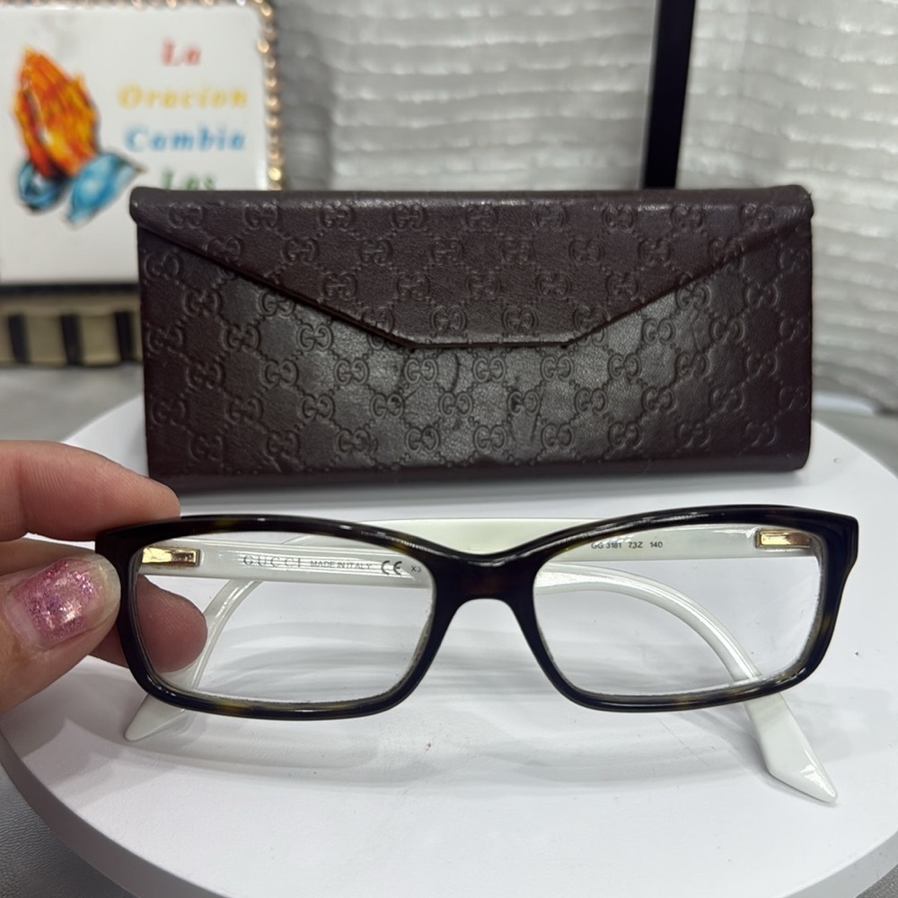 (Z6) Gucci unisex glasses in white and leopard print, with case - Picture 2 of 16